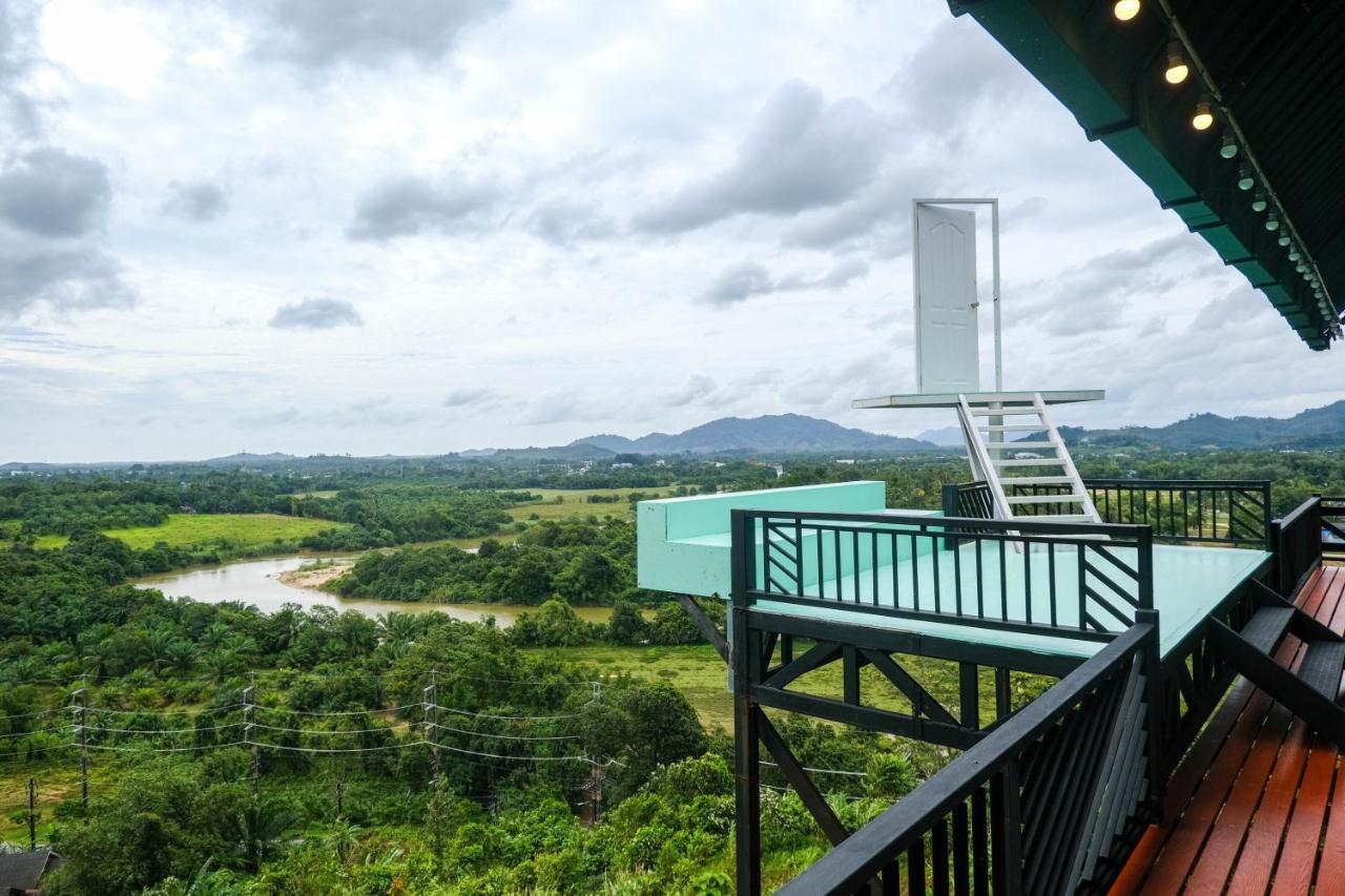 Bangmara Hill Hotel Takuapa Eksteriør billede